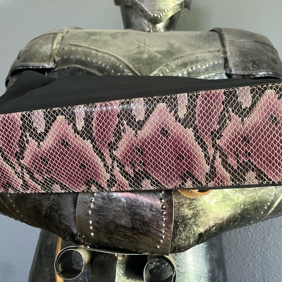 Consuela - Picture 7 of 11